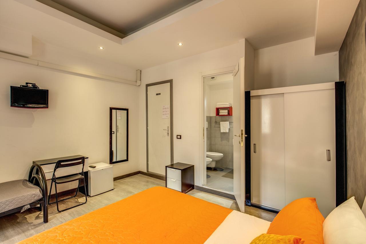 רומא Enzo Luxury Rooms מראה חיצוני תמונה