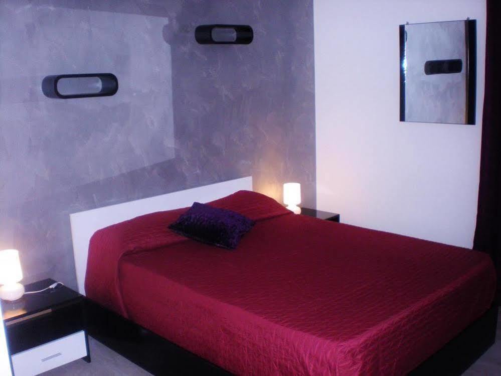 רומא Enzo Luxury Rooms מראה חיצוני תמונה