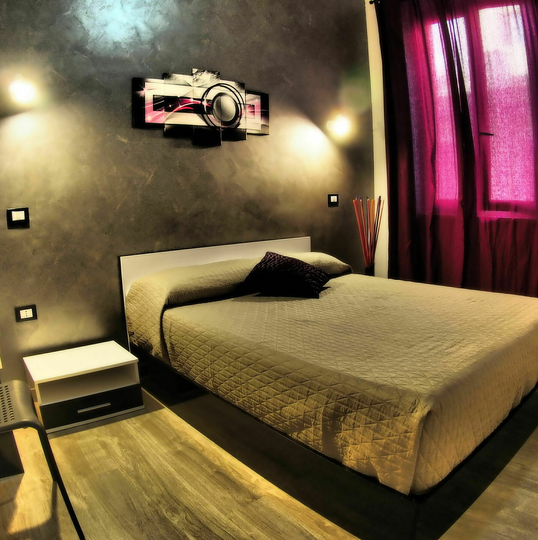 רומא Enzo Luxury Rooms מראה חיצוני תמונה
